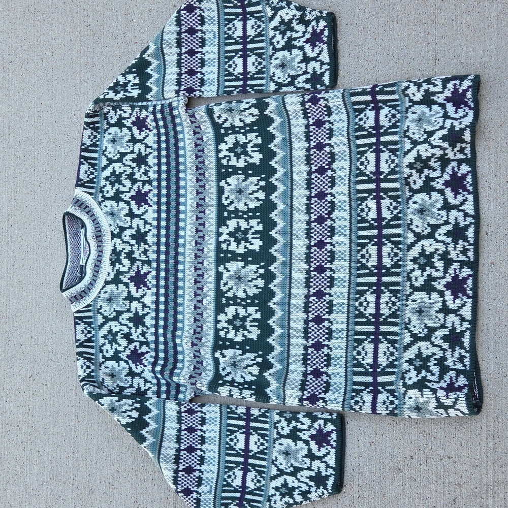 VINTAGE NUGGENTS Women's Y2k Patterned Sweater Small.